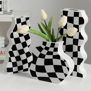 ԕr@퐻̉ԕr@ _CjO[̃rO[̑e[uv̐Q