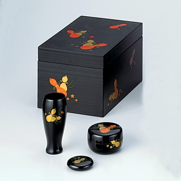 木製茶箱と茶器セット 楽天市場】【茶道具/茶箱】 茶箱セット 木製 茶箱 溜塗 掛子付き