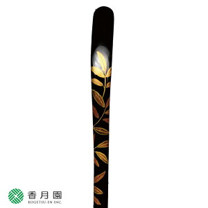 【茶道具 / 茶杓】 笹の葉型 塗茶杓 黒 笹蒔絵 (化粧箱)