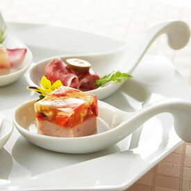 サークル ガーニッシュ アウトレット含む 日本製 磁器 食器 白 前菜 付け合せ デザート スプーン 陶器 アミューズスプーン お皿 おしゃれ 白い食器 白磁 ショップ 販売 通販 テーブルウェアファクトリー