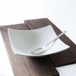 バルサ 19cm マルチボール(アウトレット)日本製 磁器 白い食器 パスタ皿 サラダボウル 業務用食器 ▲4 食器 白 プレート 皿 白 食器 おしゃれ