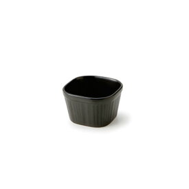 黒マット ティラミス スフレ Sサイズ(アウトレット)日本製 磁器 美濃焼 ココット スフレ 黒 おしゃれ 保存容器 多肉植物 鉢 陶器 ミニ プランター