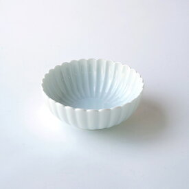 和食器 小鉢 取り鉢 取鉢【単品】「 たち吉 白菊 小鉢 」12cm 浅鉢 深皿 丸 鉢 煮物鉢 サラダ ボウル 用 12センチ 1枚 白 白い器 ホワイト 器 さら お皿 皿 和モダン 使いやすい シンプル 美濃焼 食器 かわいい 北欧 人気 おしゃれ 日本製 自宅用 ブランド たちきち