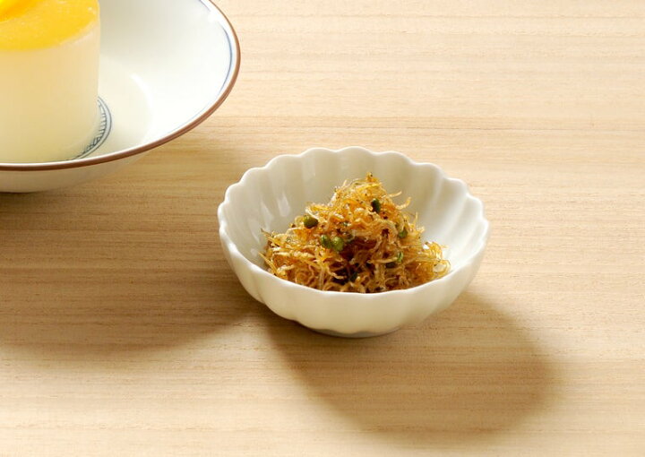 楽天市場】薬味皿 豆皿 和食器【単品】「 たち吉 白菊 珍味入 」 8cm 