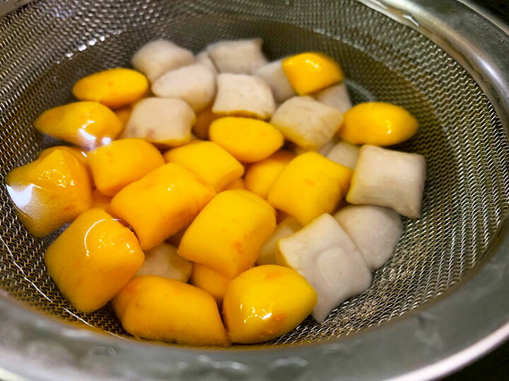楽天市場 タロイモ団子 冷凍0g入 台湾スイーツ 芋頭 芋圓 タピオカ ブラック 台湾 粉圓 ドリンク ミルクティー ストロー 粉 大粒 業務用 台湾家庭料理 台北