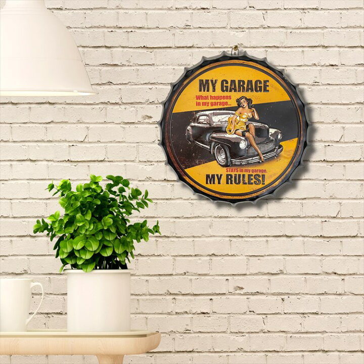 楽天市場 ブリキ看板 大型 42eu ガレージm ポスター 男前インテリア 自動車 アメ車 車庫 セクシーガール イラスト おしゃれ 黄色 ビンテージ風 ヴィンテージ風 アメリカン雑貨 円形 王冠型 丸型 凸凹 40cm 大きい 大型 ブリキ看板 アート 太陽雑貨ren