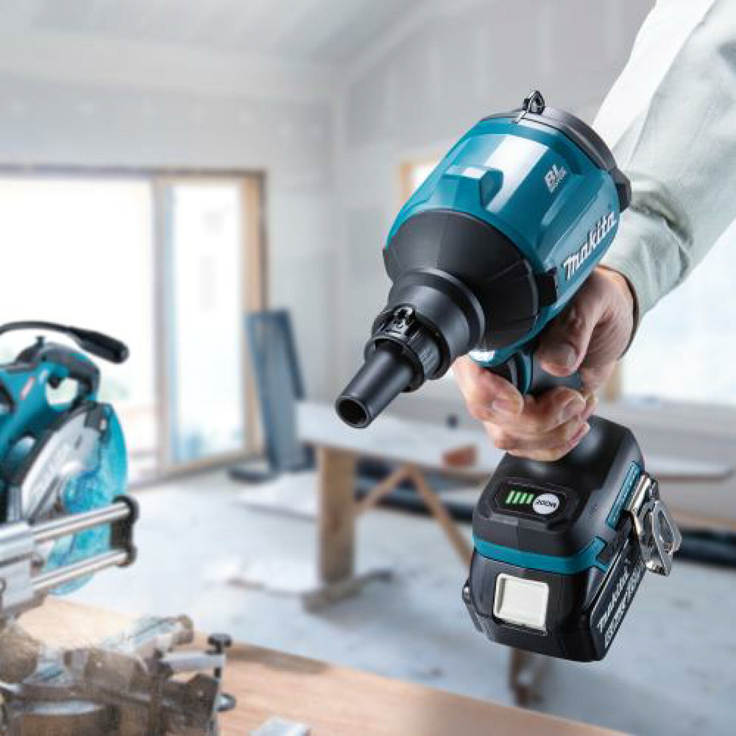 楽天市場 | 高橋本社 楽天市場店 - マキタ(makita) 充電式エアダスター 