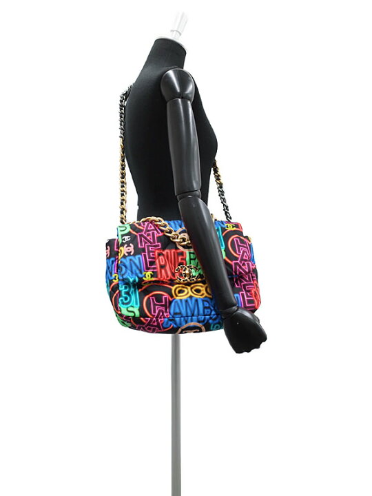 楽天市場】【CHANEL】シャネル『シャネル19 ハンドバッグ ネオン 
