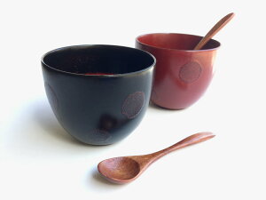 簡単お手軽漆器:木製漆塗り ドットフリーカップ(スプーン付) 各色 1組:フリーカップペア 普段使い 扱いやすい かわいい おしゃれ 小さめ プレゼント ギフトセット 母の日 雑貨