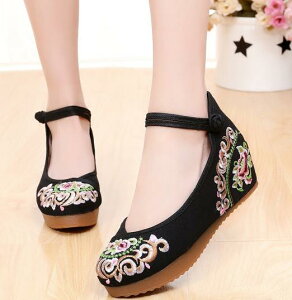 fB[XV[Y `CiC kzC [q[GXjbN`CiV[YɂȂ JWA V[Y Ɍ ʋC Q `CihX Ch RXv ̎q tH[}