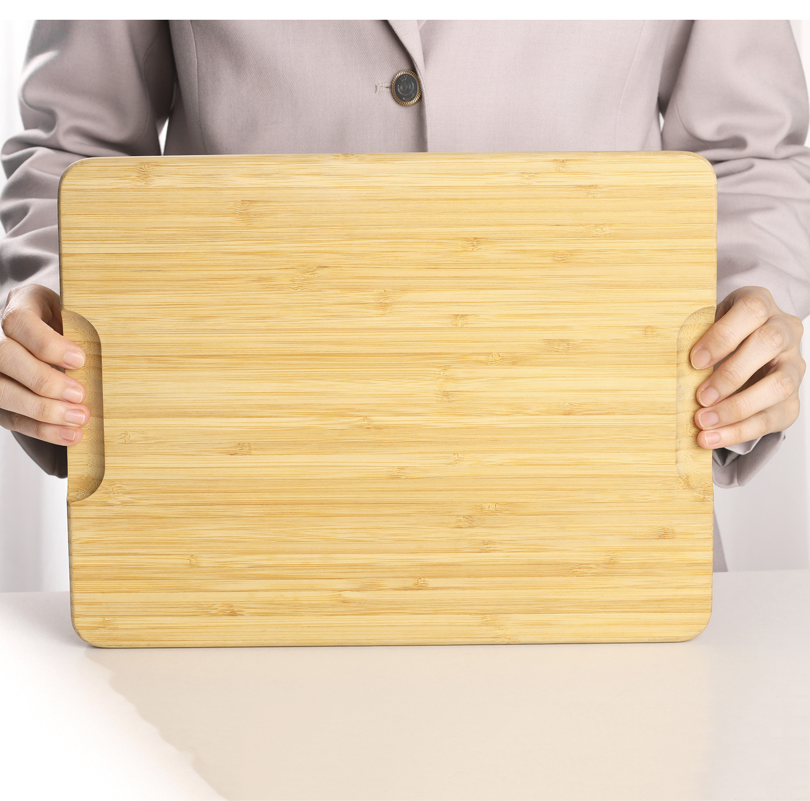 まないた 天然竹製 スタンド付き カッティングボード  (28×28×2cm)