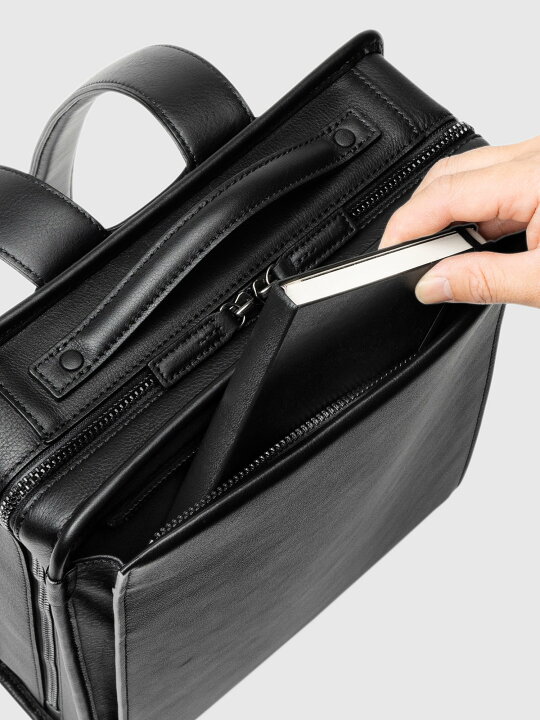 楽天市場】【土屋鞄公式】ヴァイノ ミディアムスクエアバックパック 