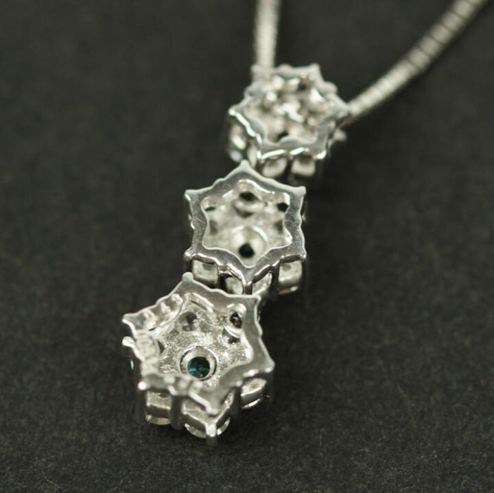 楽天市場】K18WG ブルー ダイヤモンド 0.43ct 0.07ct フラワー Pt900 