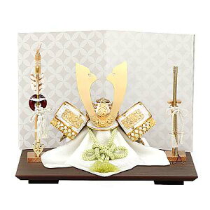 兜飾り 一徳 8号 金白鉢兜 七宝屏風オディール台飾り 金金具 金小札 正絹縅 コンパクト おしゃれ 飾り幅37cm 五月人形 かわいい パステル リビング マンション 小さい シンプル 端午の節句 玄