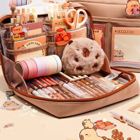 カピバラ学用品セット、かわいいカピバラ鉛筆ケース、12コンパートメント、90°広口鉛筆ポーチ、Capybara 文具、かわいいピンぬいぐるみ