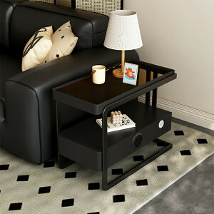 łƂĂVvȃ\t@[̂΂ɂ̃rO[̃ACfA܂ȃ\t@̃TChLrlbg̃TChLrlbg͌̃R[i[łB