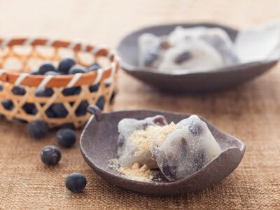 丹波黒豆餅(巾着)7個包装★【和菓子京都】【京都スイーツ】【菓子ギフト】【お歳暮菓子】【お歳暮ギフト】【京都和菓子】【取り寄せ和菓子】【京都お土産】【黒豆餅】