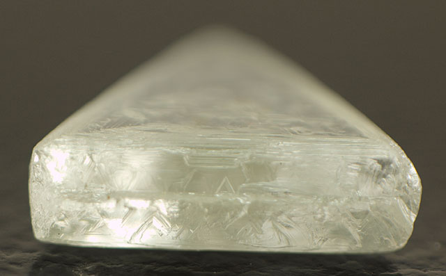 楽天市場】ダイヤモンド原石 (マクル) 0.43ct, トライゴンが表面に 