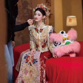 秀禾服 レディース ウェディングドレス シャンパンレッド 結婚式 披露宴 立襟 ポリエステル 中腰 ロング丈