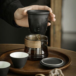  AEghA gь^  KX s Zbg eB[Zbg }{ ۂ