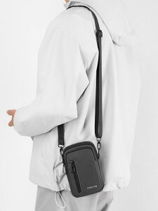 ボディバッグ メンズ 男性用 アウトドア カジュアル 撥水 オックスフォード クロスボディ ウエストバッグ 鞄 軽量 無地 黒 ブラック グレー 紺 ネイビー カーキ