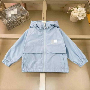 子供服 ジャケット キッズ 男女兼用 フード付き ウインドブレーカー 春秋 男の子 女の子 カジュアル アウター コート ボーイズ ガールズ 100cm 110cm 120cm 130cm 140cm 150cm 160cm ブラック スカイブル