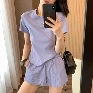 ヨガウェア レディース 上下セット 半袖Tシャツ ショートパンツ スポーツウェア 接触冷感 吸湿速乾 トレーニングウェア ルームウェア 普段使い 部屋着 ポリエステル ブラック ブルー パープ