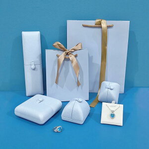 WG[{bNX fB[X lbNX w uXbg u[` [ P[X i GKg _uI[v  n  u[