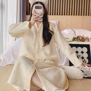 }^jeBEFA fB[X  s[X tH~  |GXe pbht 傫TCY YO Y @  bNXEFA