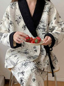 }^jeBEFA tH   \ Y pW} [EFA  Y{ pcZbg A ԕ [Y F hbg L XL XXL XXXL