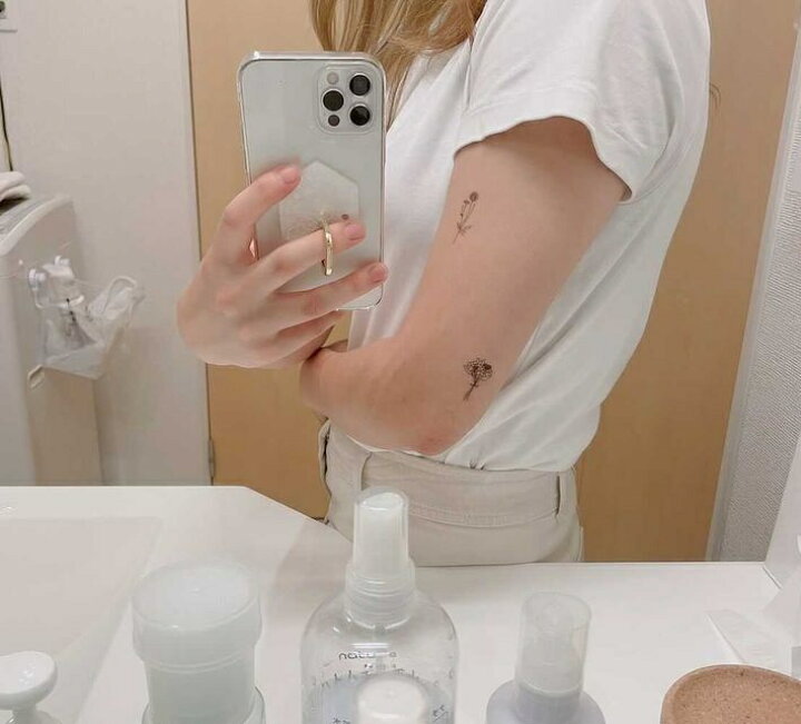 楽天市場 Tuzuru タトゥーシール ステッカー スマホケース Tattoo Sticker かわいい 花 白黒 カラー おしゃれ ワンポイント ファッション たんぽぽ チューリップ バラ カーネーション 送料無料 ポスト投函 A Tuzuru楽天市場店 楽天市場 Tuzuru タトゥーシール ステッカー スマホケース Tattoo Sticker かわいい 花 白黒 カラー おしゃれ ワンポイント ファッション たんぽぽ チューリップ バラ カーネーション 送料無料 ポスト投函 A Tuzuru楽天市場店