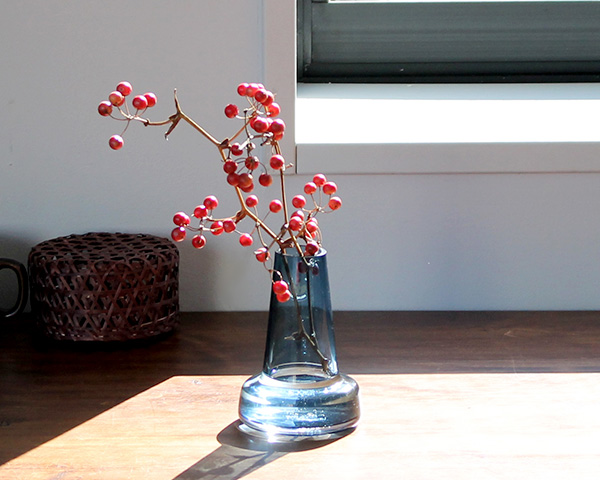 ホルムガード フローラ ベース 12cm ロング ブルー Holmegaard Flora vase 【花瓶 マウスブロウ（手吹き） 一輪挿し  フラワーベース ギフト 結婚祝い プレゼント 贈り物】 | タボーラ　楽天市場店