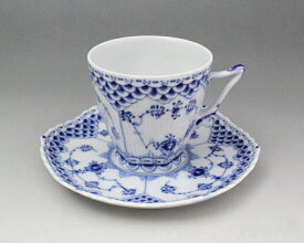 ロイヤルコペンハーゲン ブルーフルーテッド フルレース コーヒーカップ＆ソーサー Royal Copenhagen Blue Fluted Full Lace 103 068 【北欧食器 ギフト 結婚祝い プレゼント 贈り物 父の日】【食器 カトラリー】【ギフト】