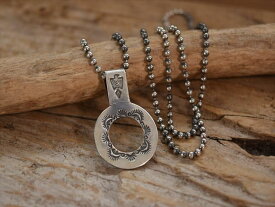 Shade Keeper Pendant with Silver Ball Chain made by Red Rabbit Trading co.(レッド ラビット トレーディング) Crossed Arrows