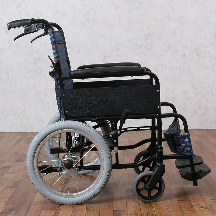 楽天市場】車椅子 軽量 アルミ介助用折り畳み車いすアミー 【SGマーク 