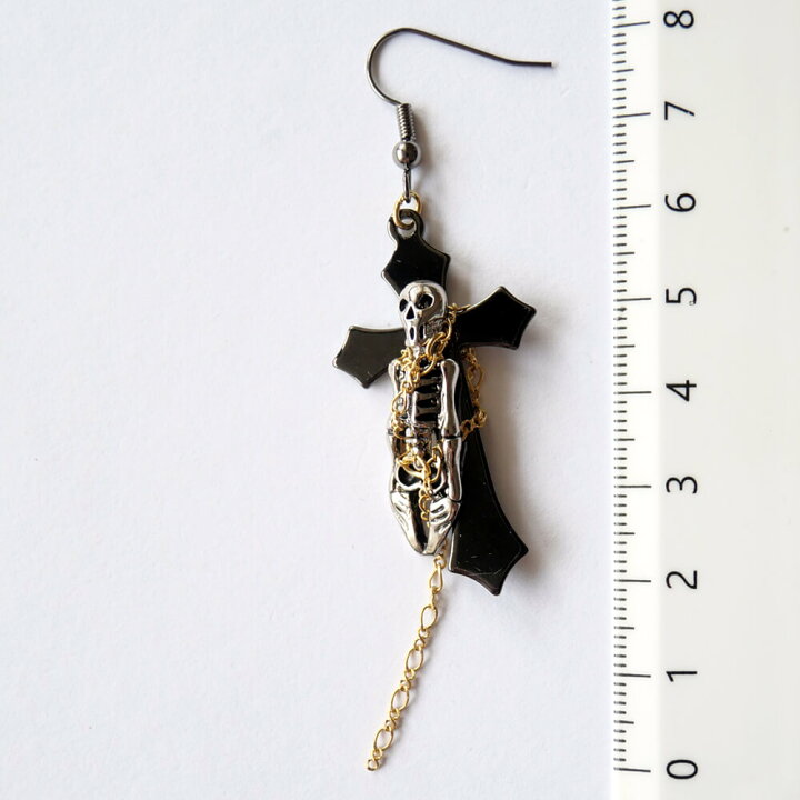 楽天市場】十字架に縛り付けられた髑髏 ピアス (片耳タイプ) : tearsheaven WEB SHOP