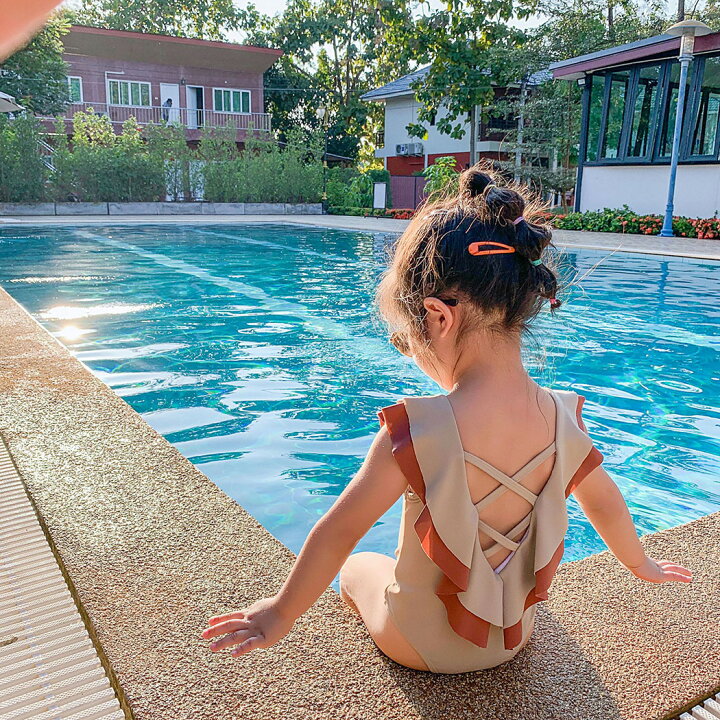 楽天市場 キッズ 水着 女の子 ワンピース スイムキャップ 2点セット 夏 海 プール ビーチ 子供 ベビー ジュニア 90cm 100cm 110cm 1cm 130cm かわいい おしゃれ バックフリル バイカラー エンジェルスリーブ ブルー テラコッタ 幼稚園 保育園 小学生 無地 露出控えめ