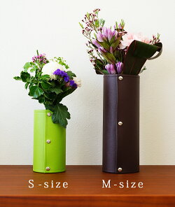 楽天市場 抗菌機能付き 花瓶カバー Dorea 花器カバー おしゃれ 一輪挿し サービスブーケ 小さい シンプル 白 割れない ミニ ペットボトル 消臭剤 トイレ用 玄関用 隠す 花びん 植木鉢 送料無料 ギフト プチギフト プレゼント 北欧 雑貨 Tees Factory