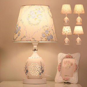 デスクライト 北欧 おしゃれ 姫系 青いバラ 花柄笠 和風 陶器 LED 卓上ライト インテリア照明 ベッドルーム 書斎 リビング 寝室 ベッドライト レトロ テーブルランプ 卓上照明器具 コンセント