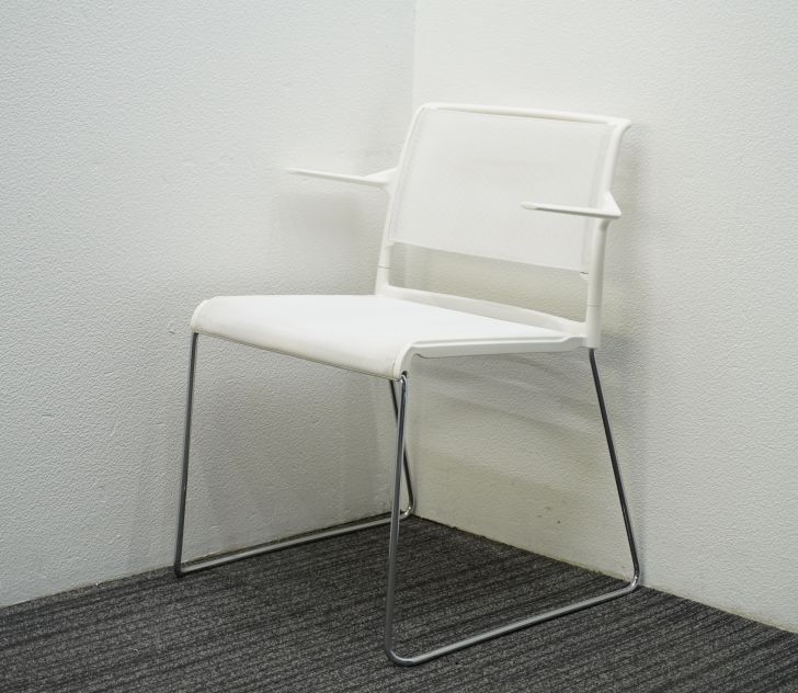 Wilkhahn aline 会議椅子 チェアー 打ち合わせ 最新アイテム 白 中古 ホワイト 超安い 肘付 エーライン 送料無料 スタッキングチェア 特価品 ウィルクハーン
