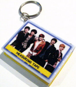 SHINee W[i)