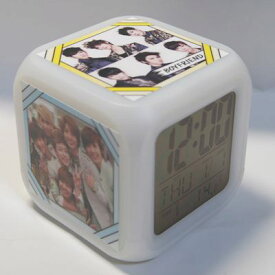 BOYFRIEND カラーチェンジ・デジタル時計