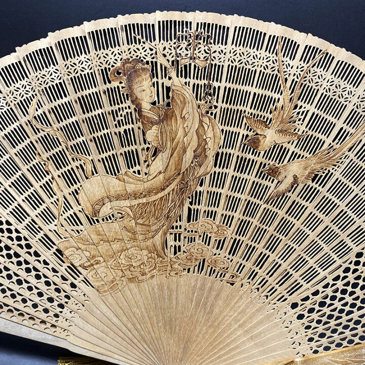 楽天市場】高級白檀扇子透かし彫り手焼き西施 iw231111a06 : 天宝堂