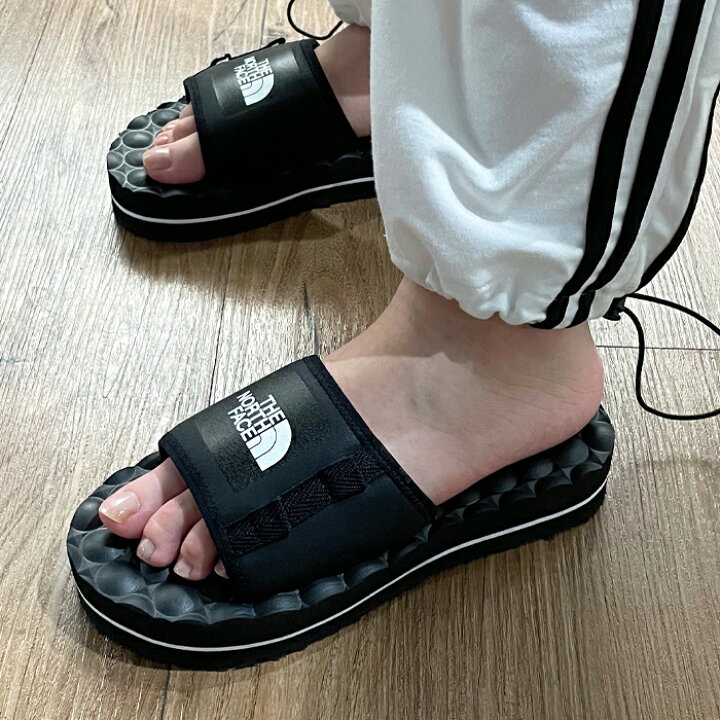 楽天市場】【ポイント10倍300円オフCP☆6/27(月)1:59まで】【即納】THE NORTH FACE ザ ノースフェイス サンダル CAMPRIPAN SLIDEIII キャンプリパンスライド3 メンズ レディース 厚底 海 プール シューズ 夏 シャワーサンダル 黒 スポサン スポーツサンダル NS98L15 ... 楽天市場】【ポイント10倍300円オフCP☆6/27(月)1:59まで】【即納】THE NORTH FACE ザ ノースフェイス サンダル CAMPRIPAN SLIDEIII キャンプリパンスライド3 メンズ レディース 厚底 海 プール シューズ 夏 シャワーサンダル 黒 スポサン スポーツサンダル NS98L15 ...