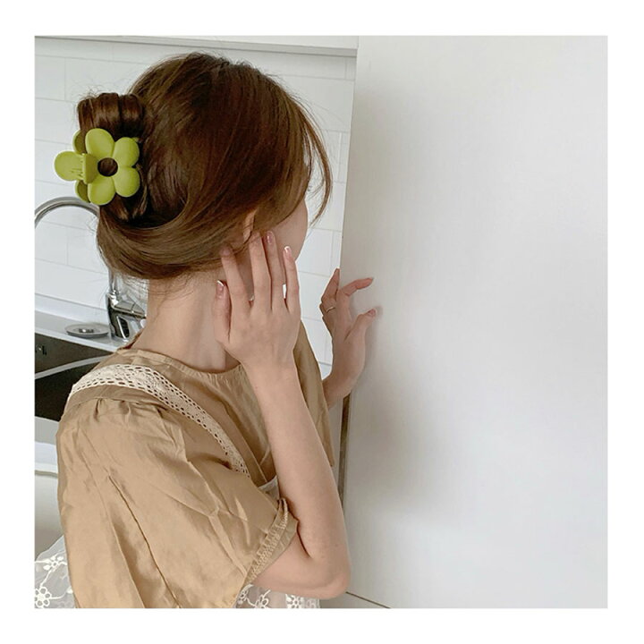 楽天市場 ヘアアクセサリー ヘアクリップ バンスクリップ マット フラワー 花 髪留め 髪飾り 韓国風 かわいい お洒落 軽い 大きめ ヘアアクセ アクセ レディース 女の子 シンプル つやけし まとめ髪 お団子 マットカラー くすみ 簡単 テラコッタ テラコッタ