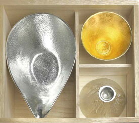 【特別セール 全品 8倍 】能作 酒器セット 片口 大 + 富士山FUJIYAMA − 錫 ・ 金 桐箱入り 金箔 日本酒 徳利 おちょこ 酒器 【和紙ラッピング】 正規代理店北陸の工芸品 ギフト プレゼント 記念品 還暦祝い 退職祝い 引越し祝い 敬老の日 父の日