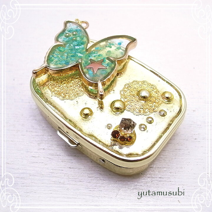 楽天市場】キラキラ蝶々 ピルケース(鏡あり) 【バタフライ ビーズ  