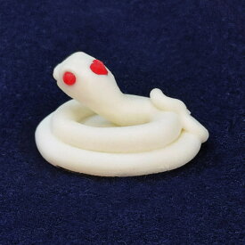 白へびのラブちゃん（マグネット）W38xD45xH25(mm)