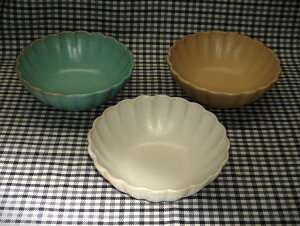 15cmԌ`{[iO[ECG[EzCgj}bǵAȌ`̃{[ł