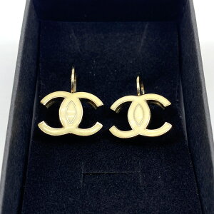 CHANEL Vl RR}[N CO Vo[ AC{[ ǗԍF7308